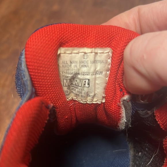Spider-Man Velcro Toddler Shoes - Picture 2 of 5